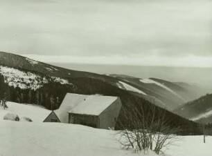 Klinovec, Keilberggebiet, Unruhstollen am Westhang, Huthaus. Blick nach Südosten ins Oehlbeckental