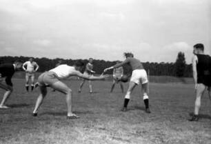Avus-Sportplatz; Übung; Durchschießen