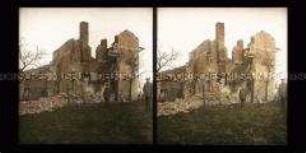 Soldaten vor einem zerschossenen Haus, Blamont (Blankenberg)
