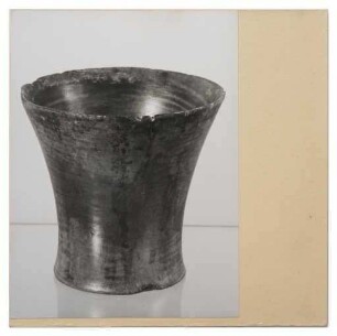 Nr. 10 Trinkbecher aus Holz (Werkbundkiste Der Becher, Bildtafel)