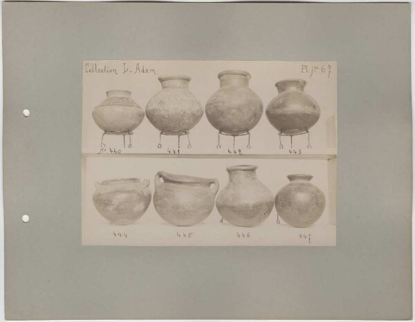 Eight clay vessels. Collection L. Adam