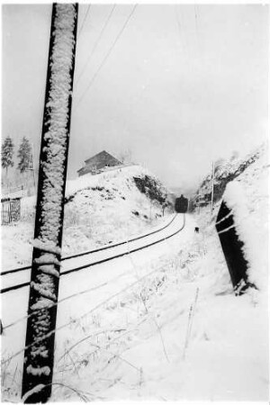 Gammertingen, beim Hummelberg, Lok 21, Güterzug 305