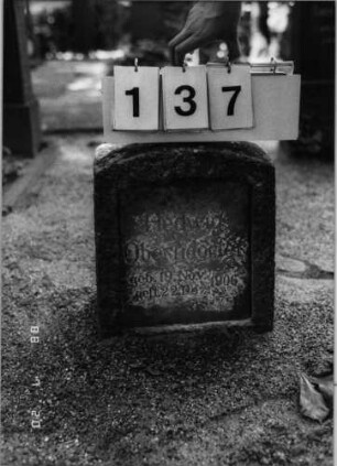 Grabstein 137