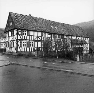 Wehretal, Hauptstraße 56
