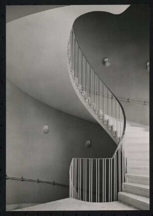 Stadthalle, Mülheim an der Ruhr Umbau: Wendeltreppe Foyers