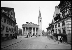 Dornbirn: Platz mit Martinskirche