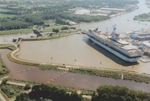 MS "Mercury" im Hafen von Papenburg/Ems