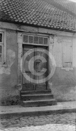 Portal eines Wohnhauses in Goldingen