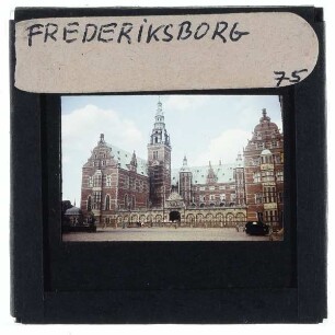 Hillerød, Schloss Frederiksborg : Blick vom äußeren Schlosshof auf das Schloss
