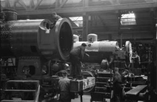Lokomotivfabrik Wien-Floridsdorf: Montagen an Lok