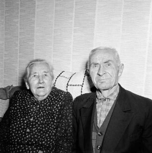 Körting, Friedrich und Wilhelmine, geborene Schöttler: beide geboren 1880: Einwohner von Bad Oldesloe: Aufnahme aus Anlass ihrer Diamantenen Hochzeit am 15. November 1961