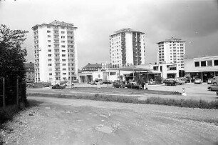 Freiburg i. Br.: Drei Hochhäuser an der Baslerstraße