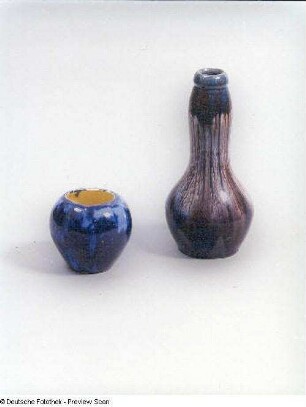 Vase : Zwei Vasen (1. H. 20. Jh.; wohl K. Feuerriegel)