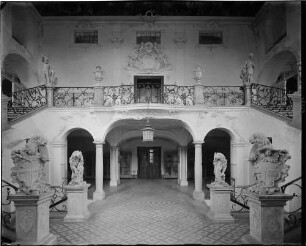 Meersburg Neues Schloss Treppenhaus