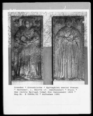 Epitaphien zweier Frauen