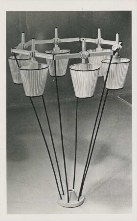 Sechsflammige Zimmerkrone mit Seidenschirmchen von Trude Petri