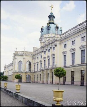 Berlin, Schloss Charlottenburg, Gartenseite.