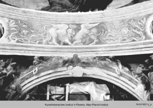 Evangelistensymbole und Ornament - Tambourzone m. Evangelistensymbolen