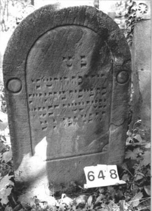 Grabstein 648