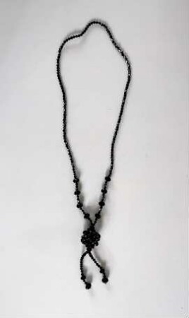 Schwarze Kette (Trauerschmuck)