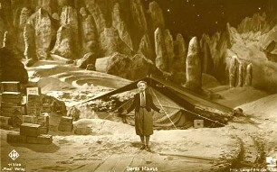 Frau im Mond