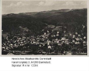 Jugenheim an der Bergstraße, Panorama mit Blick auf den Heiligenberg und vorderen Odenwald / Flugzeugaufnahme
