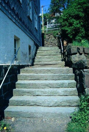 Treppe an der alten Schule