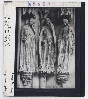 Magdeburg, Dom: Nordquerhausportal, törichte Jungfrauen