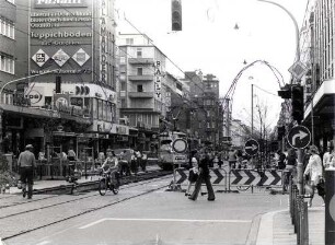 Privatgebäude, Straßen und Plätze in Karlsruhe. Kaiserstraße/Ecke Ritterstraße