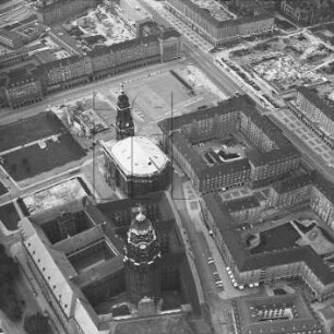 Altmarkt von Dresden : Blickrichtung Nordwesten