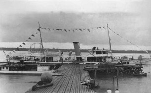 "Herzogin Elizabeth" am Kai von Duala