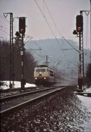 Laufach Rampe Schwarzkopftunnel Westportal Lok 103 137 D-Zug UIC-X-Wagen