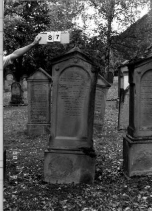Grabstein 87