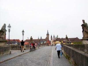 Würzburg: Alte Mainbrücke
