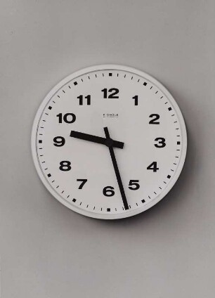 Bürouhr "69 / 5021" der Kienzle Uhrenfabriken GmbH