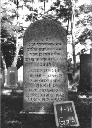 Grabstein G II A/7/11