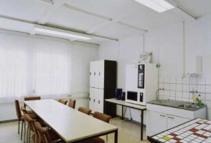 Sächsische Landesbibliothek - Staats- und Universitätsbibliothek Dresden. Zweigbibliothek Wirtschaftswissenschaften. Baracke 19/20. Kaffeestube