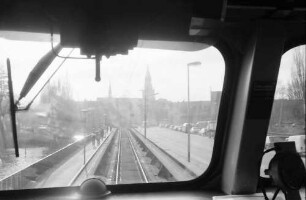 Konstanz: vom Führerstand: Rheinbrücke mit Münster