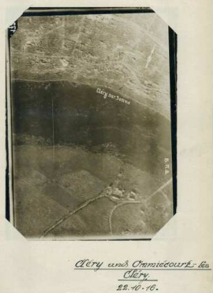 Foto des Geländes um Cléry-sur-Somme und Omiécourt-lès-Cléry (Luftbild)