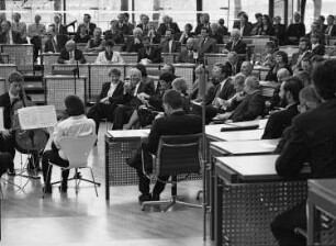 Dresden. Eröffnung der Neubauten ders Sächsischen Landtages am 12. Februar 1994. Festakt im Plenarsaal