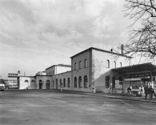 Wurzen. Bahnhof, Am Bahnhof. Empfangsgebäude, Stadtseite
