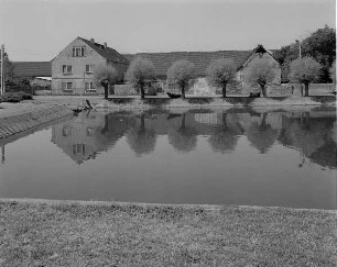 Glaubitz, Dreiseithof