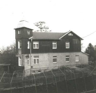 Cossebaude, Parkweg 2a. Wohnhaus "Lug ins Land"