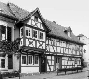 Ehemaliges Zollhaus; Hofheim am Taunus, Hauptstraße 20, Hauptstraße 20a