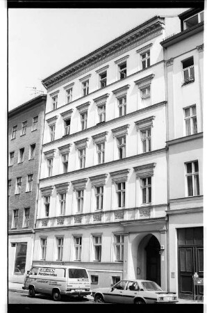 Kleinbildnegativ: Wrangelstraße, 1987