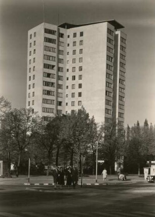 Berlin. Hochhaus am Roseneck