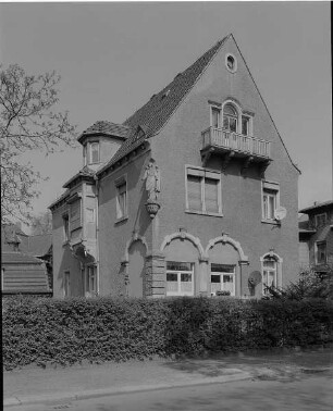 Dresden-Strehlen. Villa, Oskarstraße 1 (um 1900). Straßenansicht