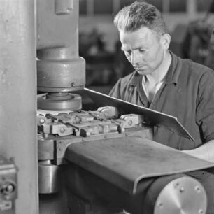 Stationäre Bohrmaschine bei Borgward