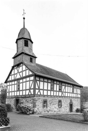 Evangelische Kirche (Kirche, evangelisch, Bruchsteinmauerwerk und Fachwerk); Vöhl, Zur Kirche 5