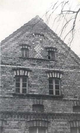 Wohnhaus in Nochten, Detail : Bauwesen - Exterieur. Ort: Wochozy / Nochten. Giebel.